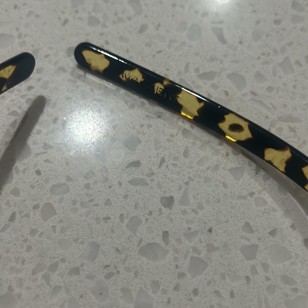 MACHETE Ultralight Thin Headband in Dark Tortoise - Picture 3 of 6